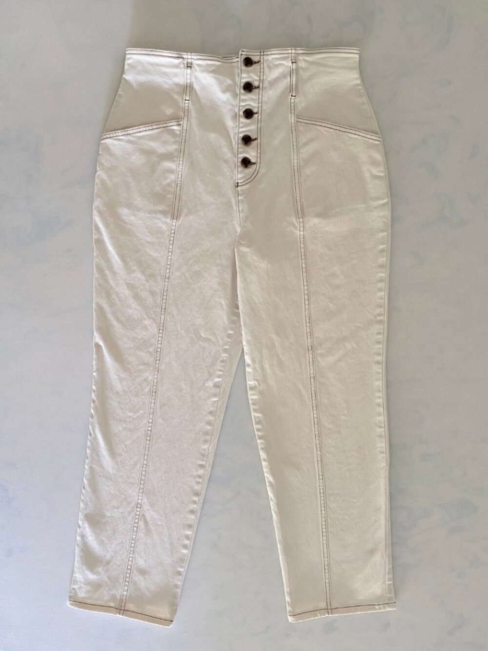 Boden Tapered Leg Off-White Denim Ankle Skimming Pants